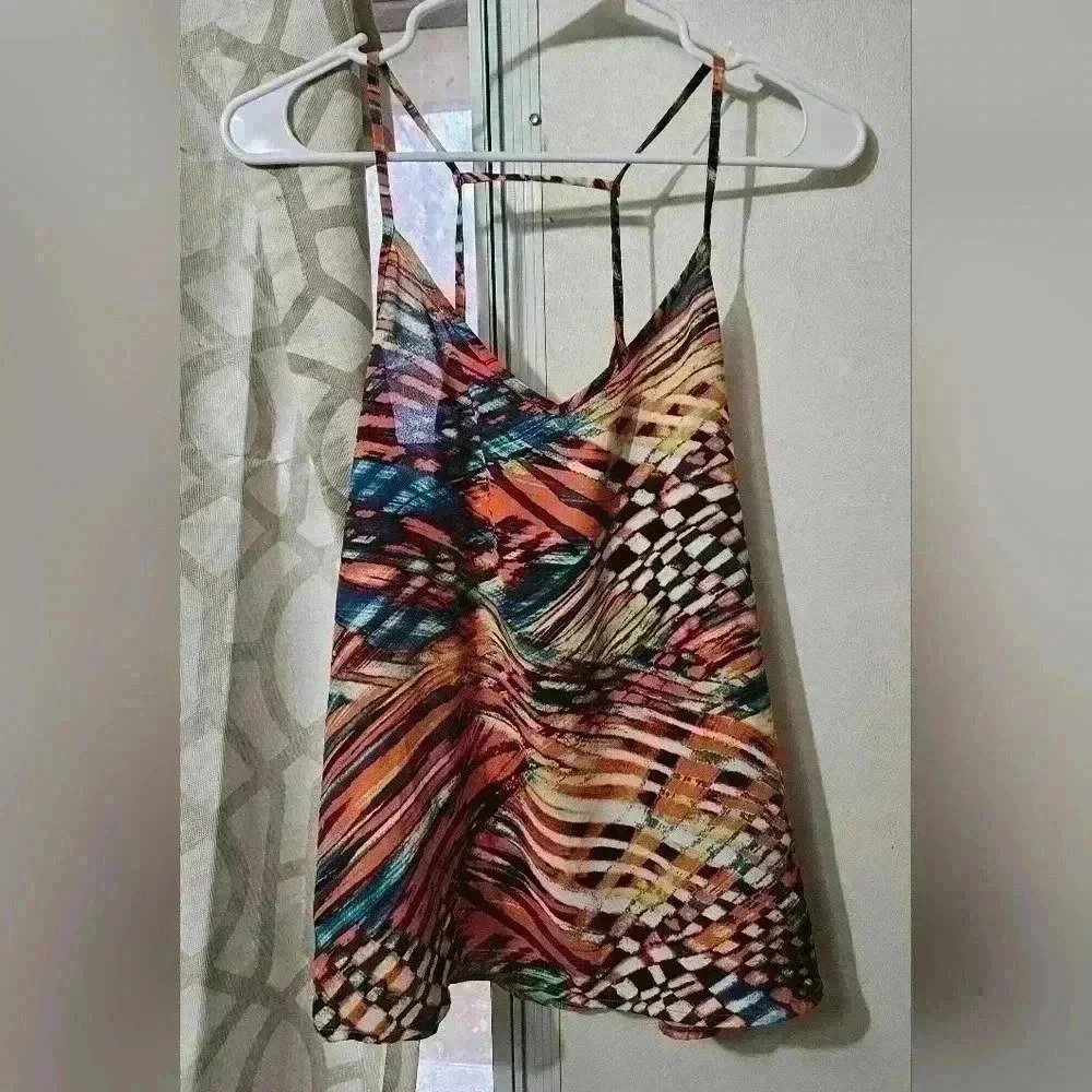 NORAH size small tank top!